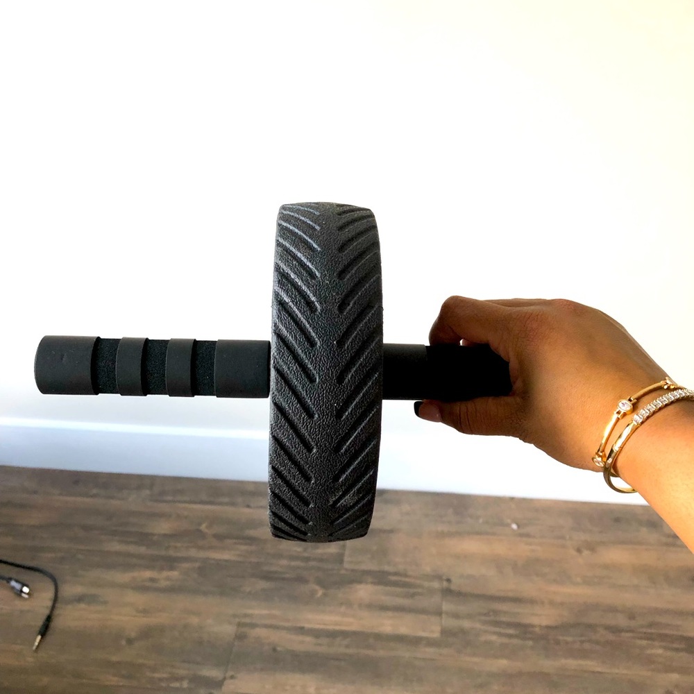 Fitness machine: AB Wheel